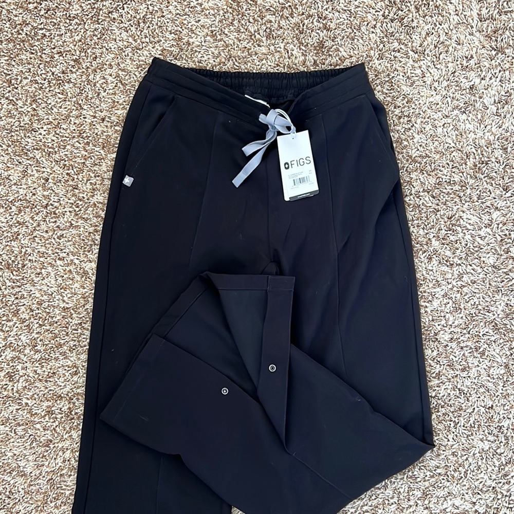 Figs Lemarie flare scrub xs petite